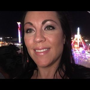 Meet your Posher, Robin